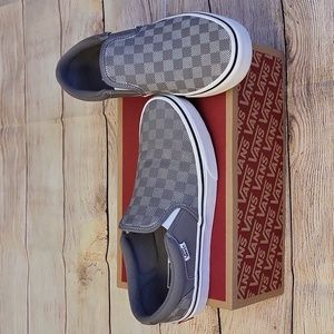 VANS CLASSIC SLIP-ON CHECKER DOT SHOE